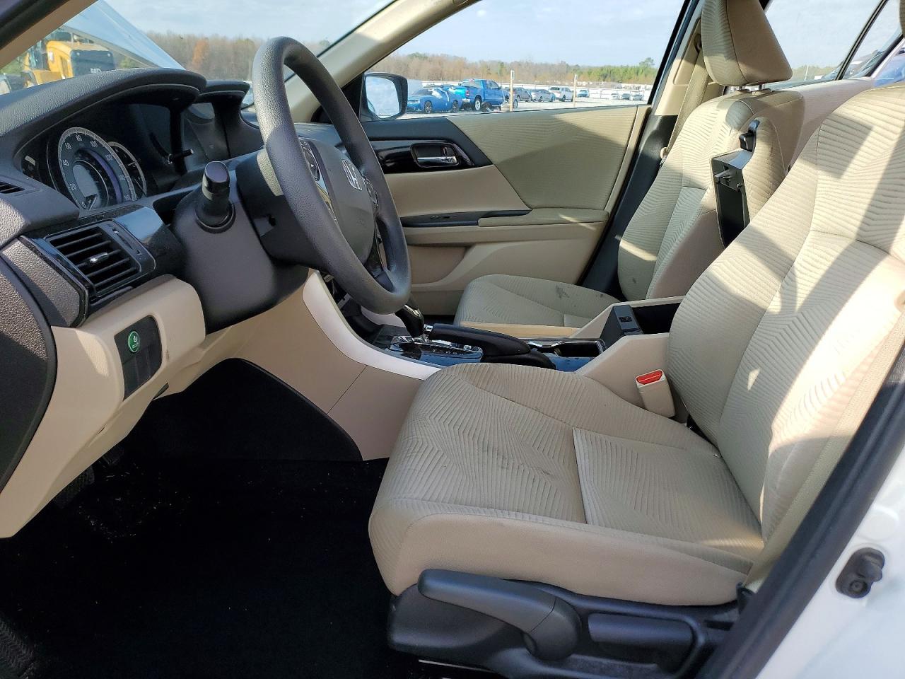 2016 HONDA ACCORD LX photo 7