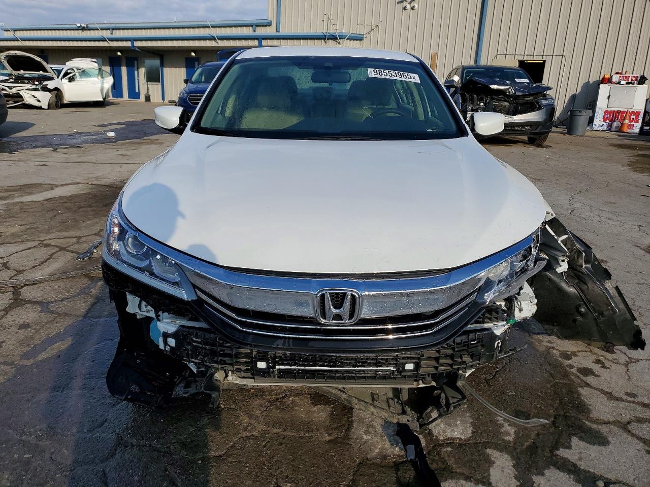 2016 HONDA ACCORD LX photo 5