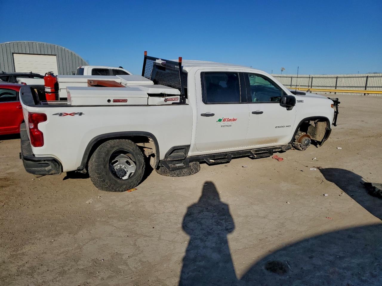 2023 CHEVROLET SILVERADO K2500 HEAVY DUTY photo 3