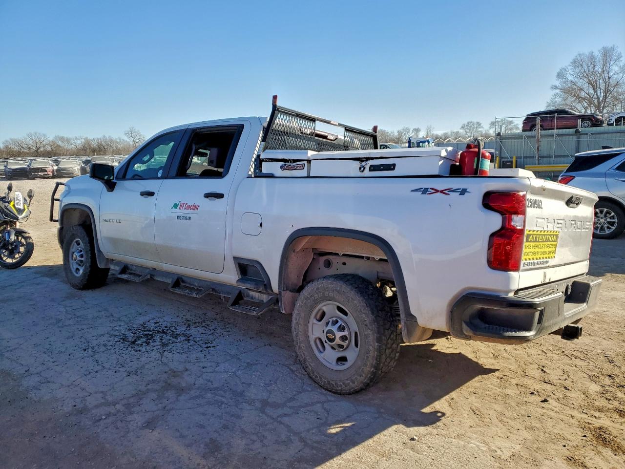 2023 CHEVROLET SILVERADO K2500 HEAVY DUTY photo 2