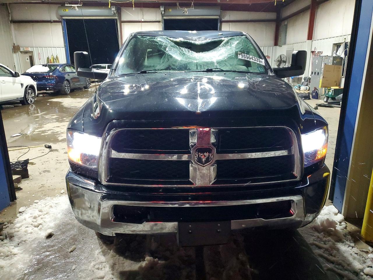 2018 RAM 3500 ST photo 9
