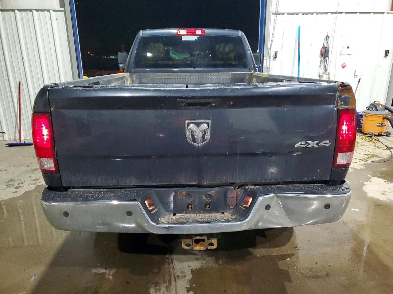 2018 RAM 3500 ST photo 11