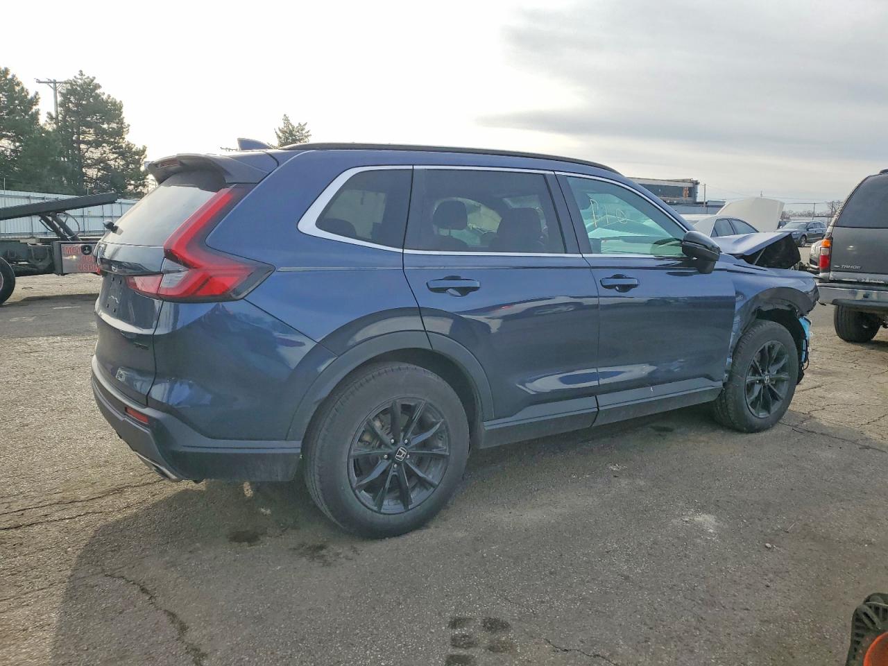 2025 HONDA CR-V SPORT-L photo 3