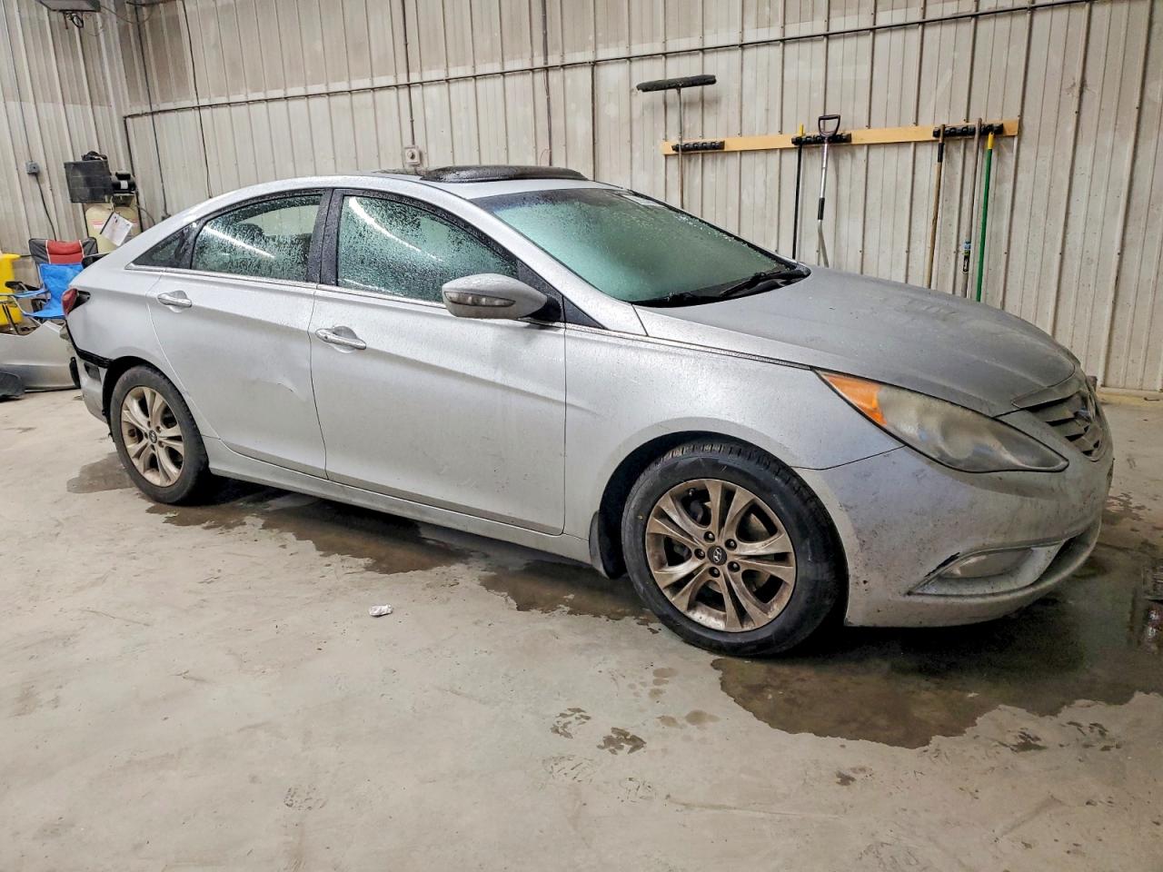 2013 HYUNDAI SONATA SE photo 4