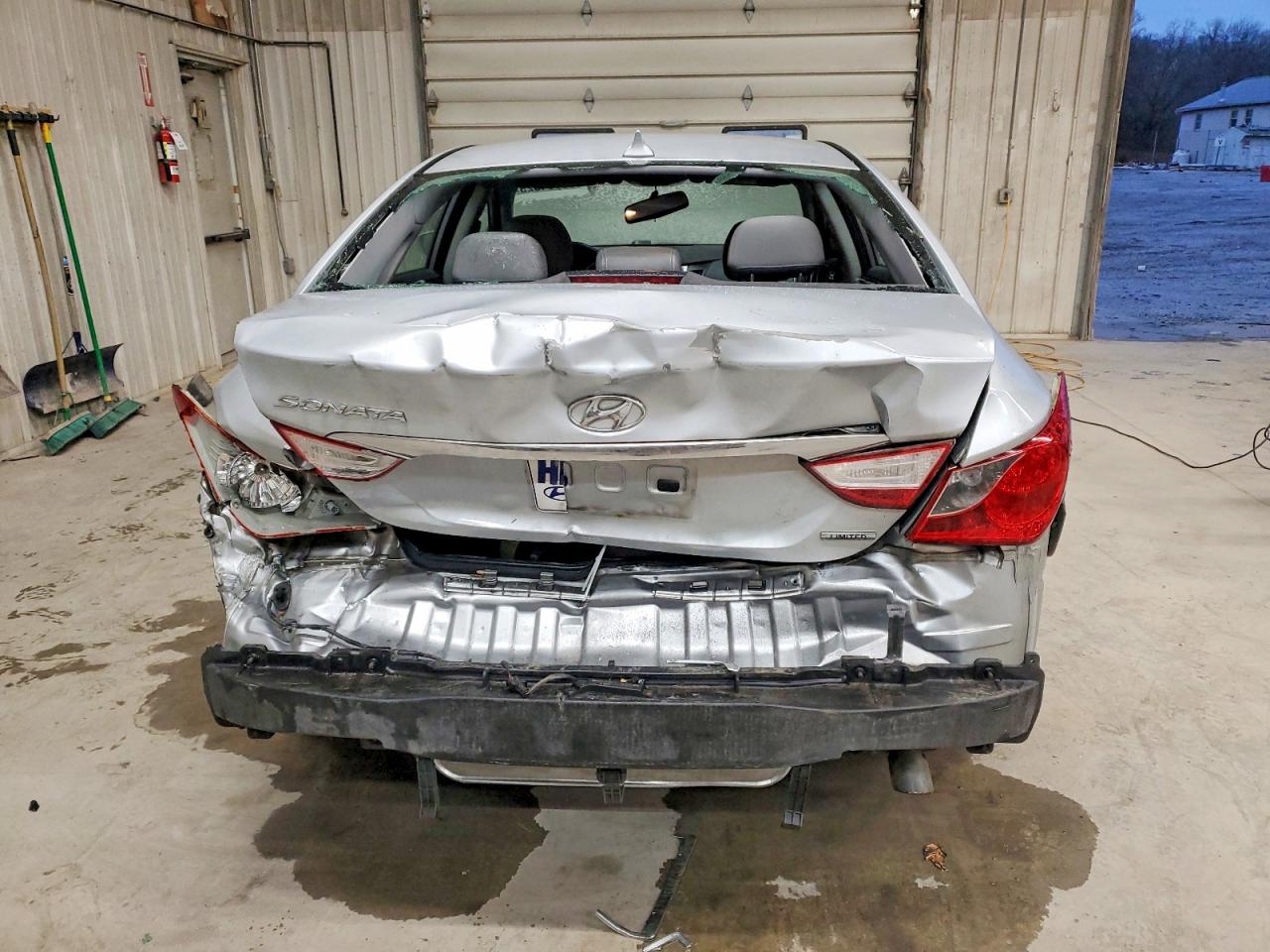 2013 HYUNDAI SONATA SE photo 6