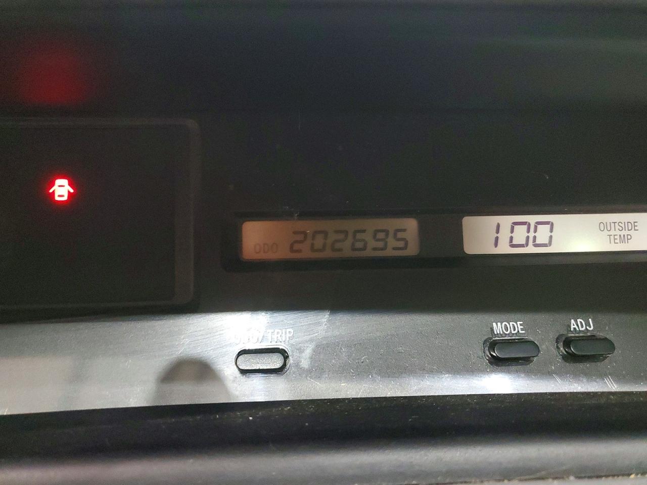 2004 TOYOTA AVALON XL photo 9