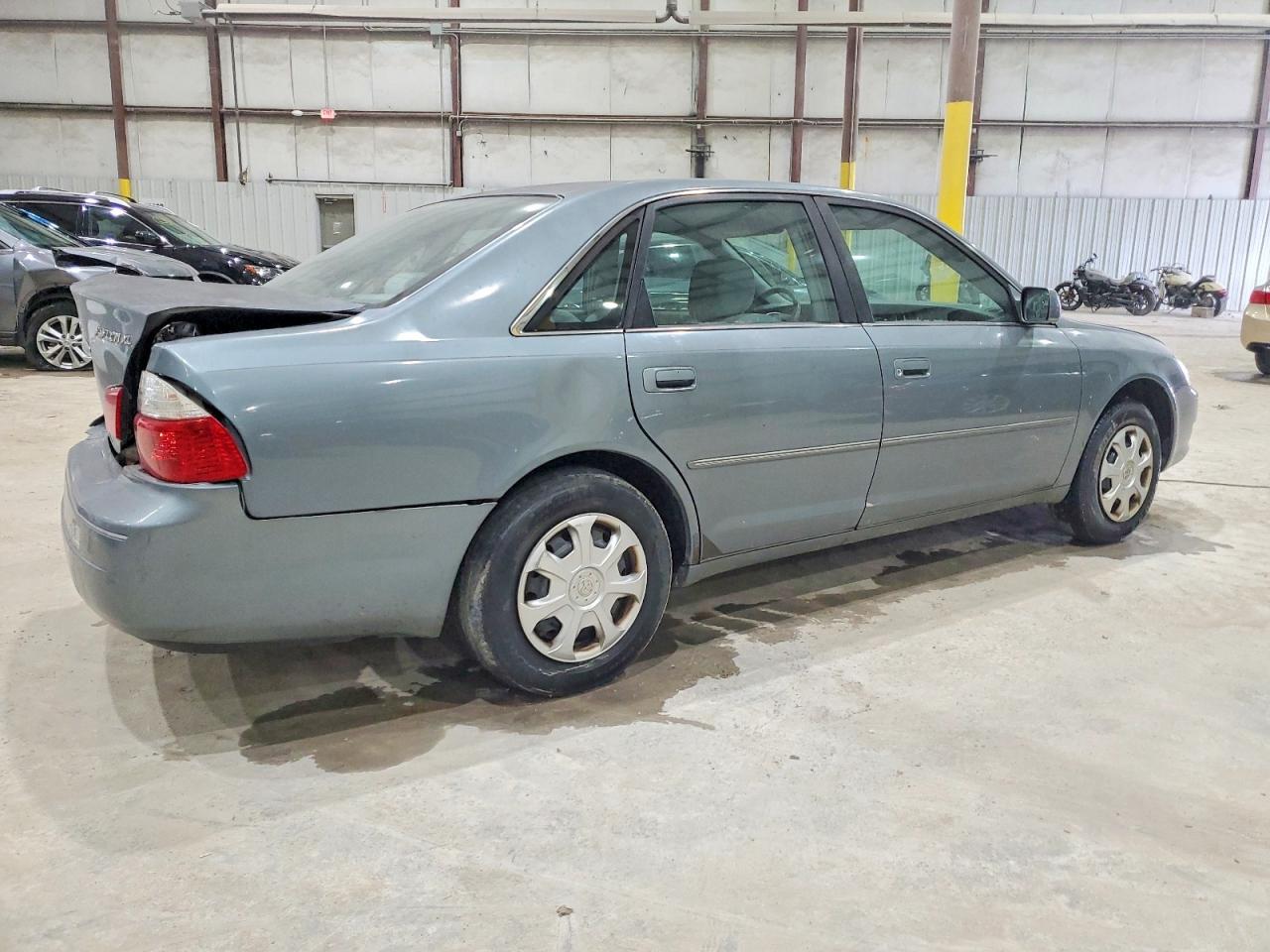 2004 TOYOTA AVALON XL photo 3