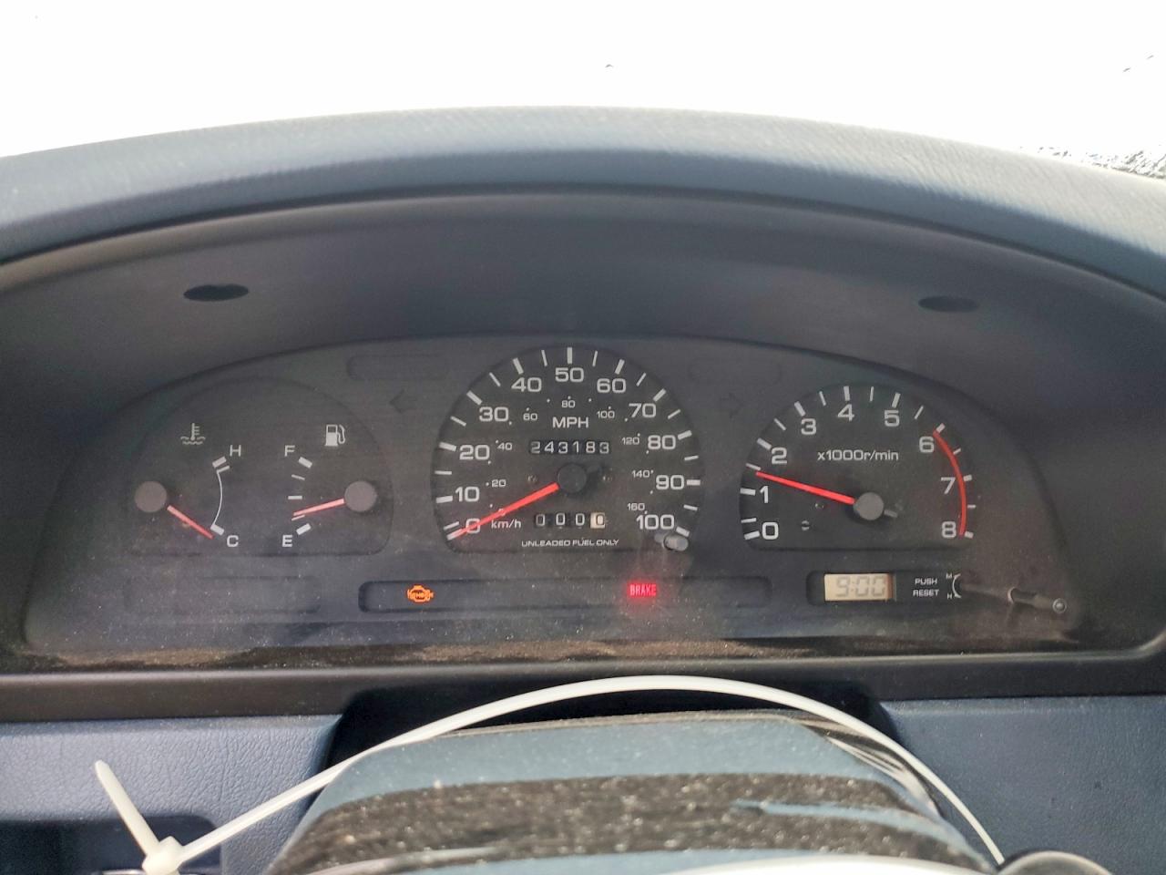 1994 NISSAN TRUCK BASE photo 9