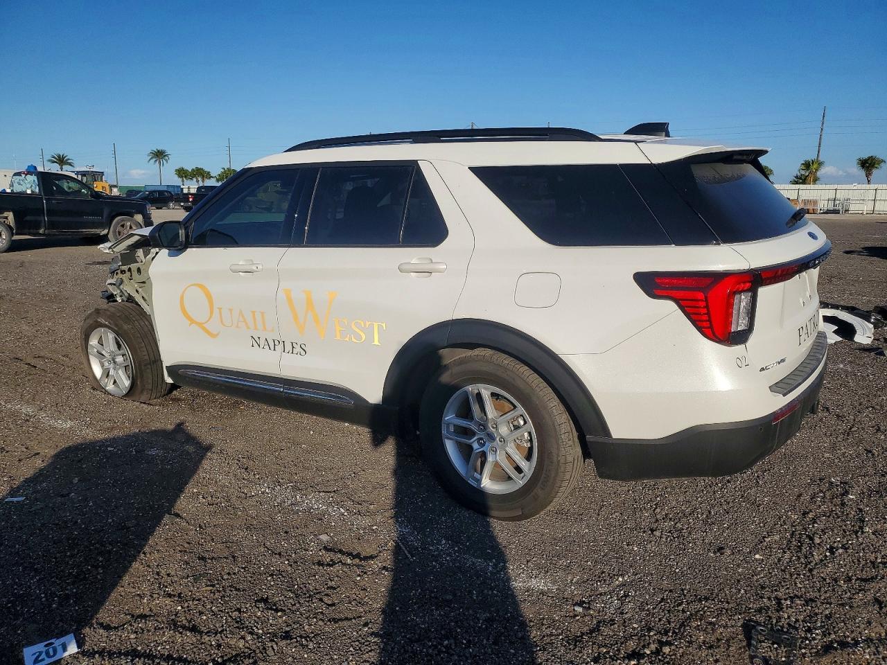 2025 FORD EXPLORER ACTIVE photo 2