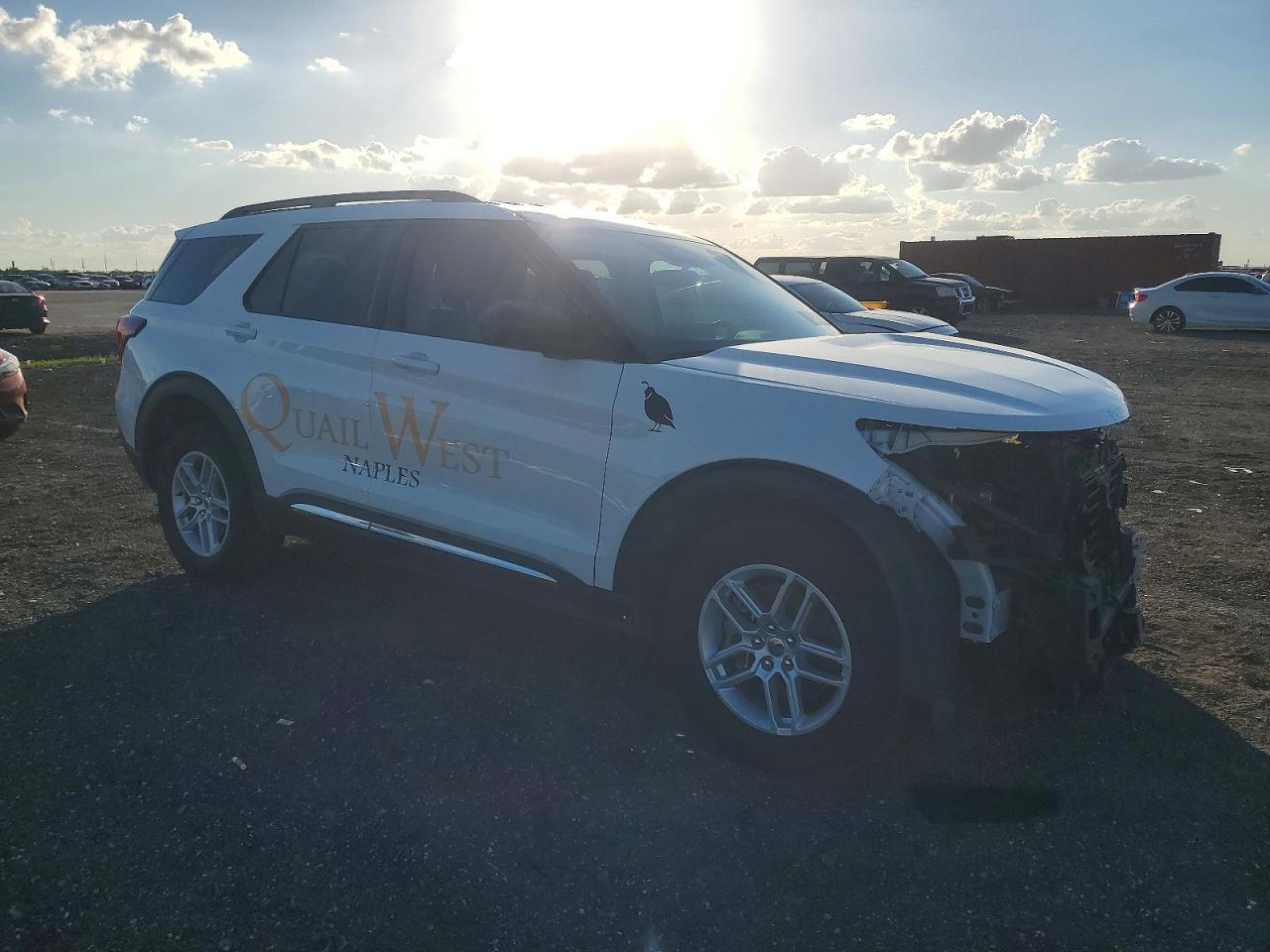 2025 FORD EXPLORER ACTIVE photo 4