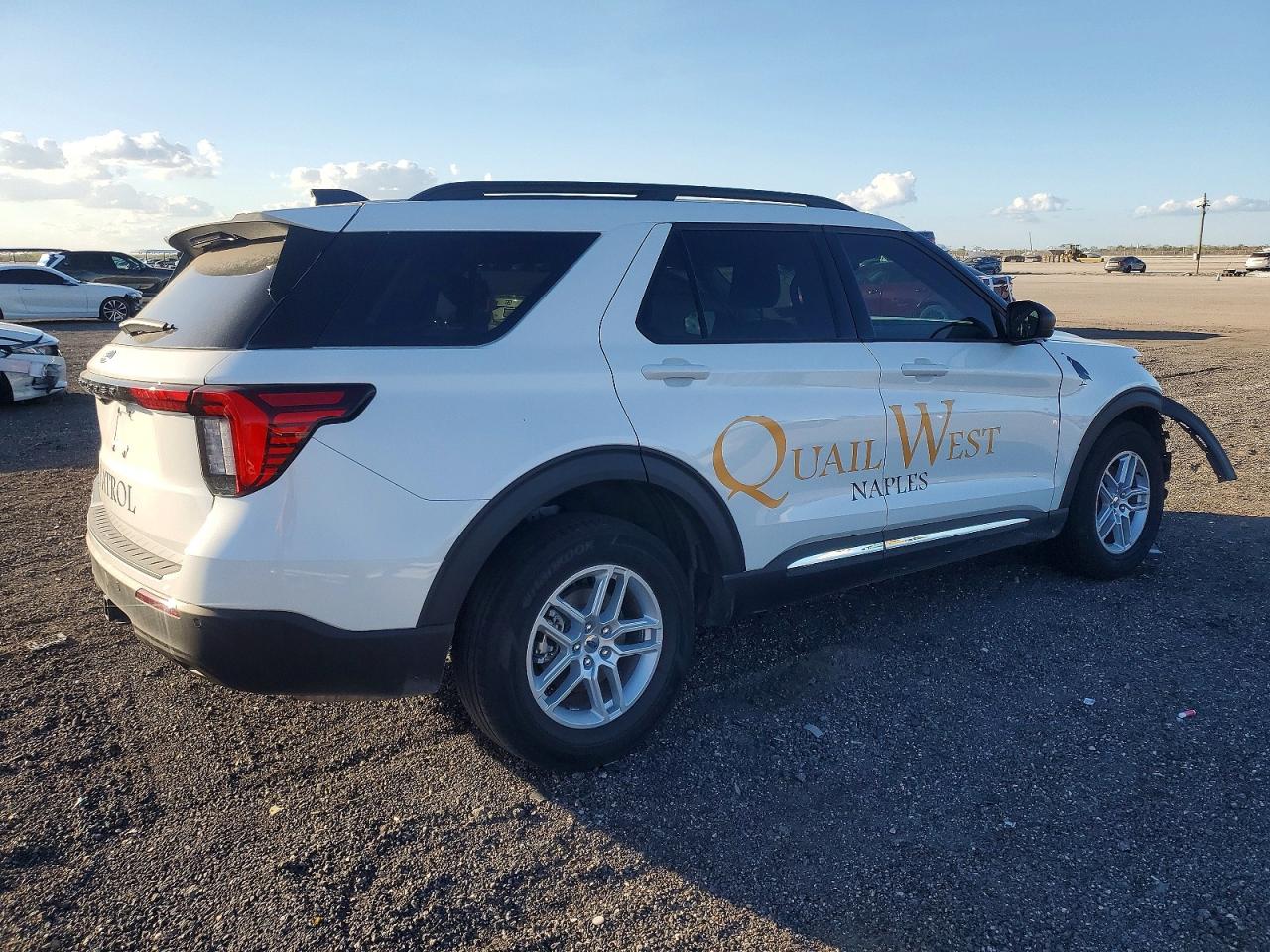2025 FORD EXPLORER ACTIVE photo 3