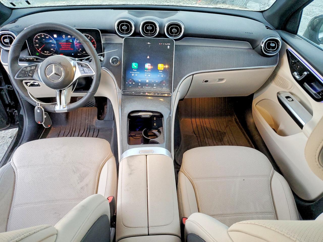 2025 MERCEDES-BENZ GLC 300 photo 8