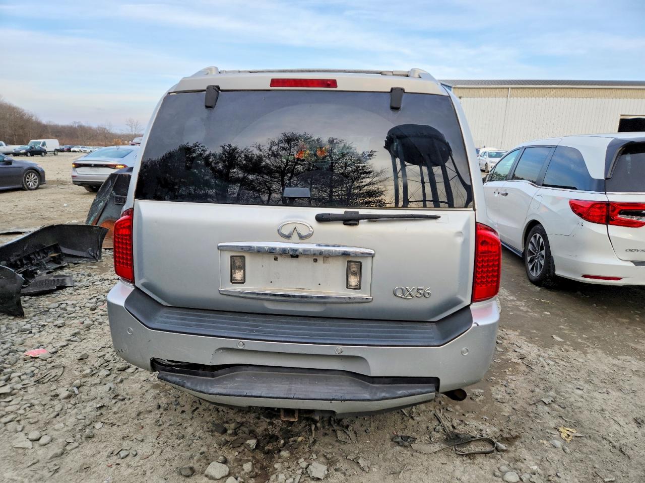 2006 INFINITI QX56 photo 11