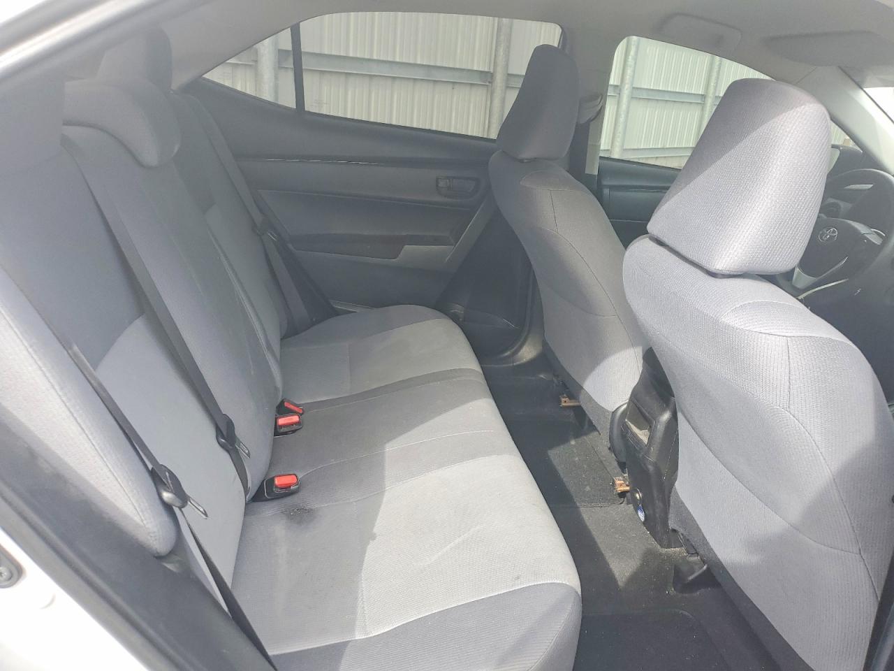 2018 TOYOTA COROLLA L photo 19