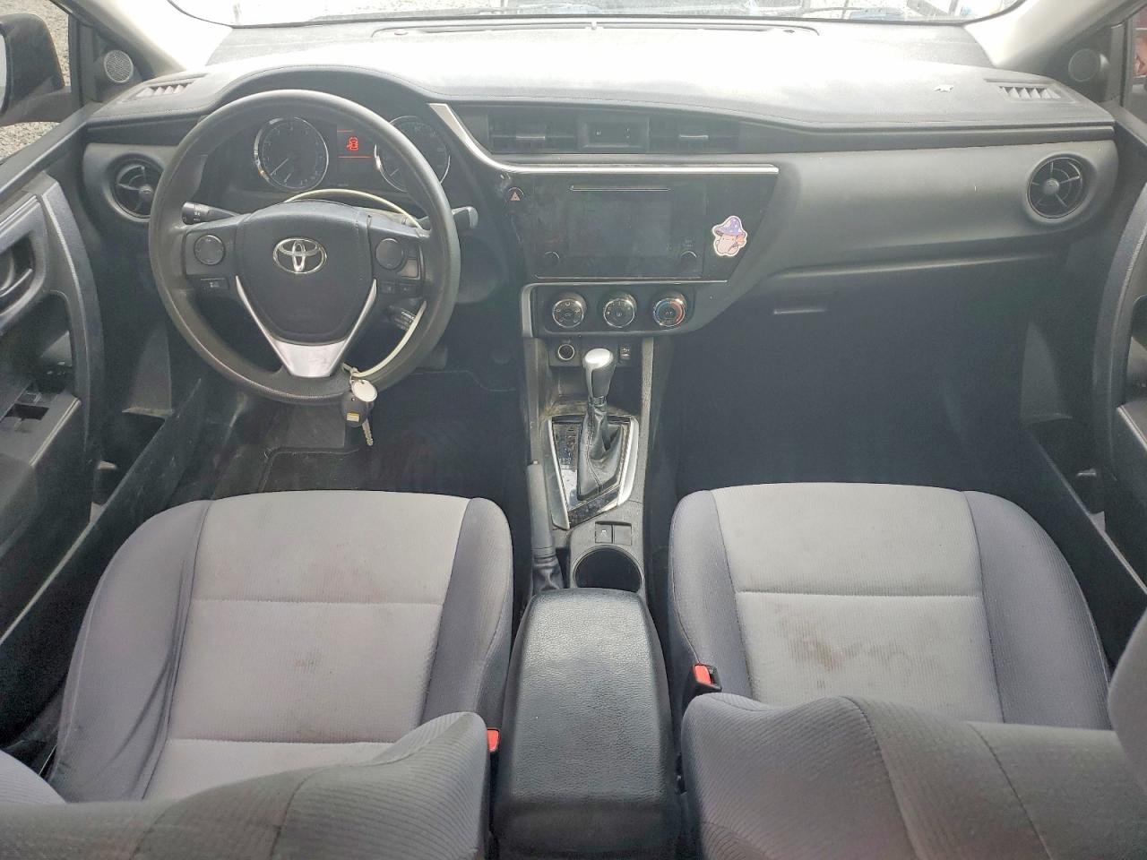 2018 TOYOTA COROLLA L photo 15