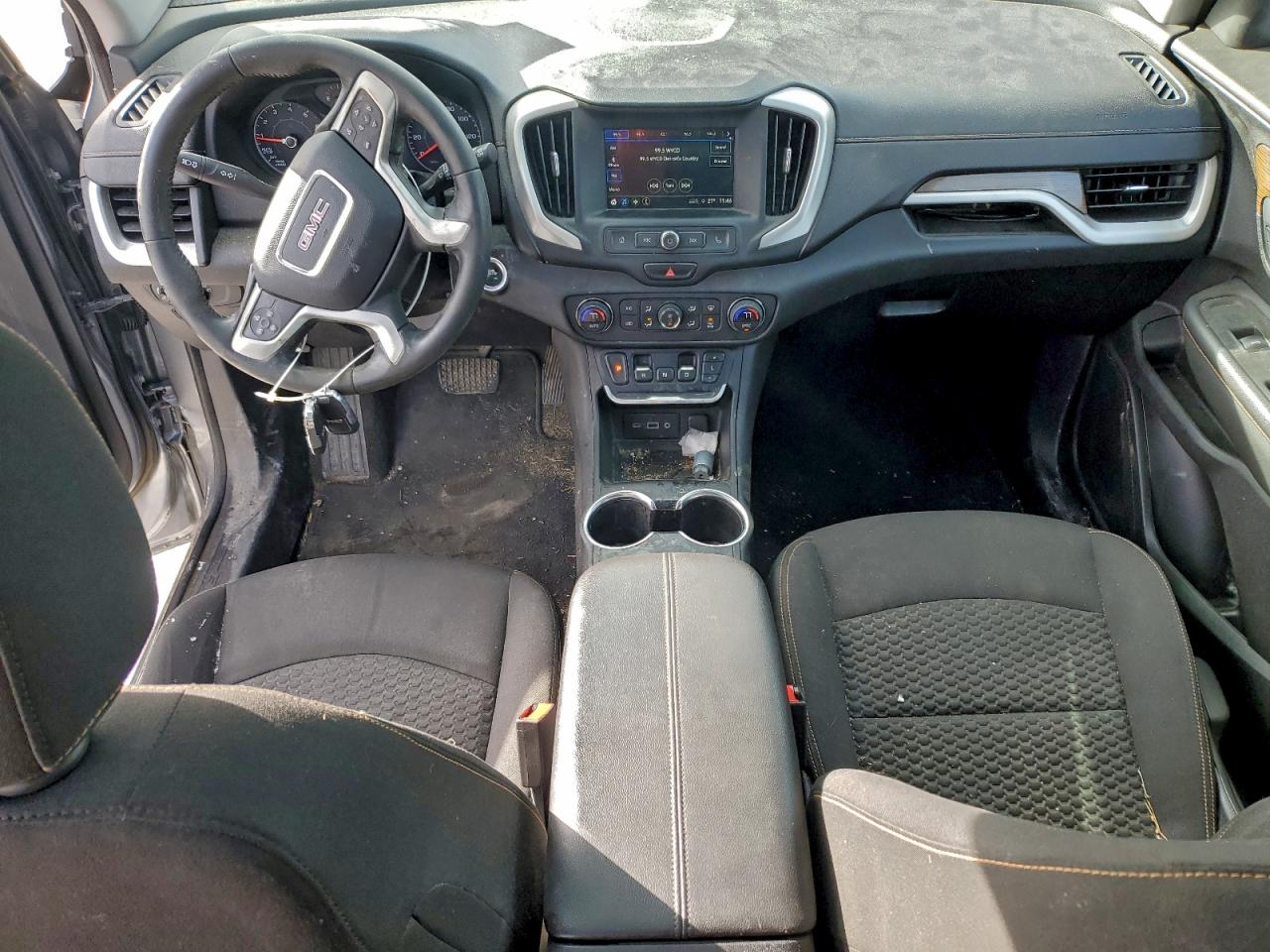 2018 GMC TERRAIN SLE photo 8