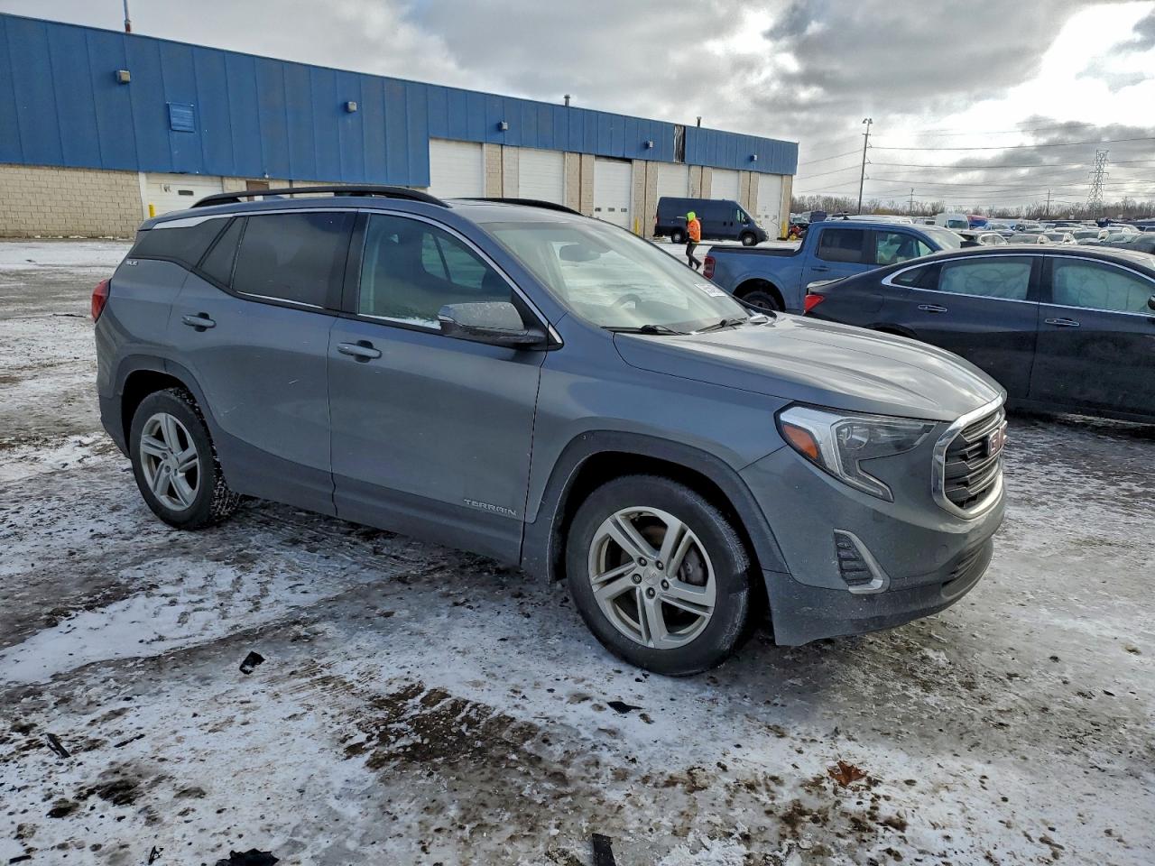 2018 GMC TERRAIN SLE photo 4