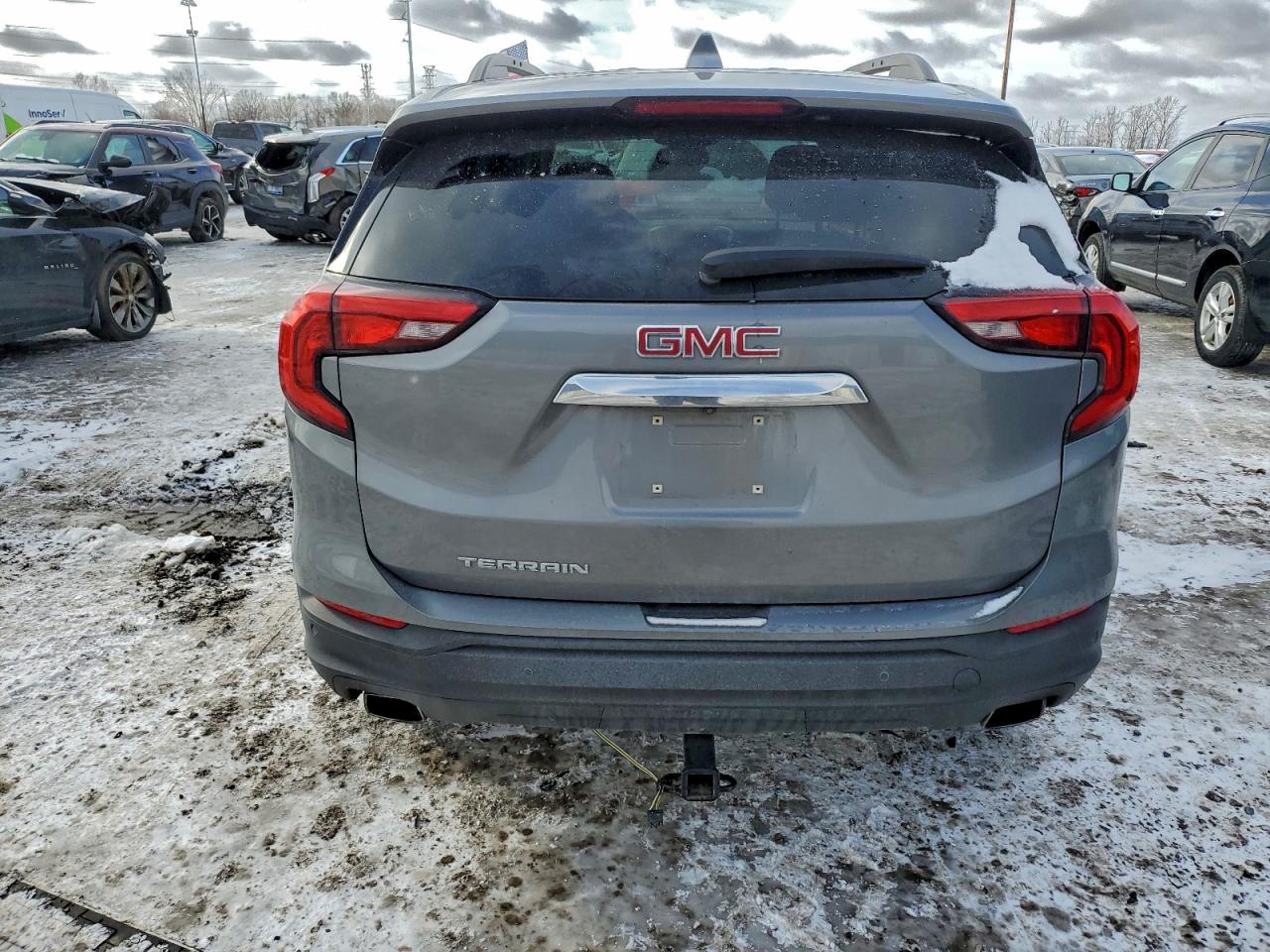 2018 GMC TERRAIN SLE photo 6