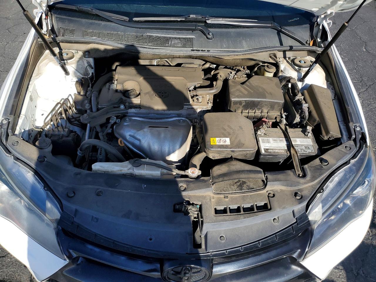 2017 TOYOTA CAMRY LE photo 11