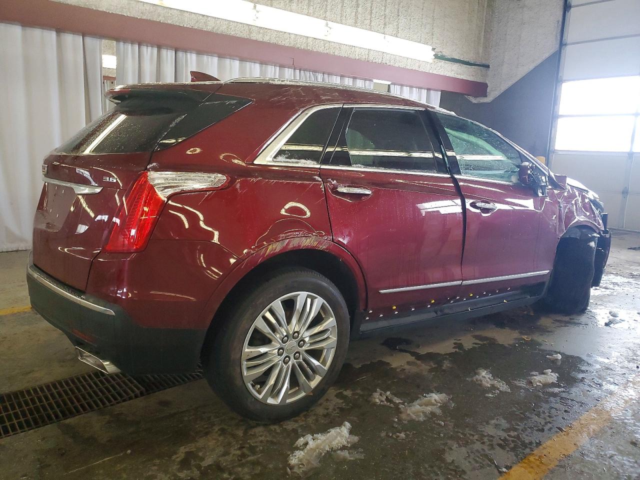 2017 CADILLAC XT5 PREMIUM LUXURY photo 5