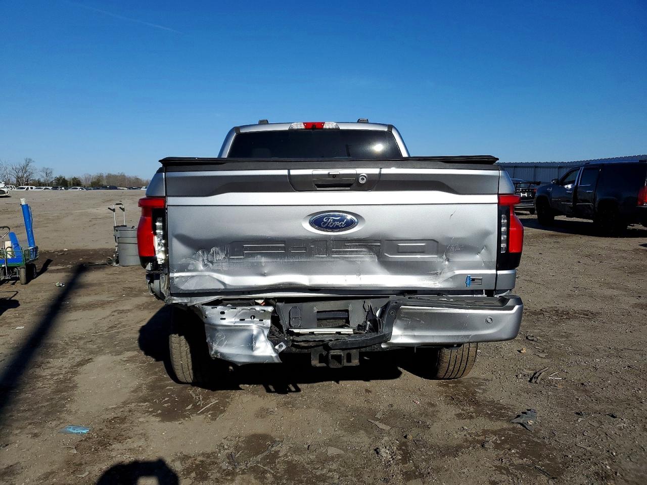 2023 FORD F150 LIGHTNING PRO photo 6