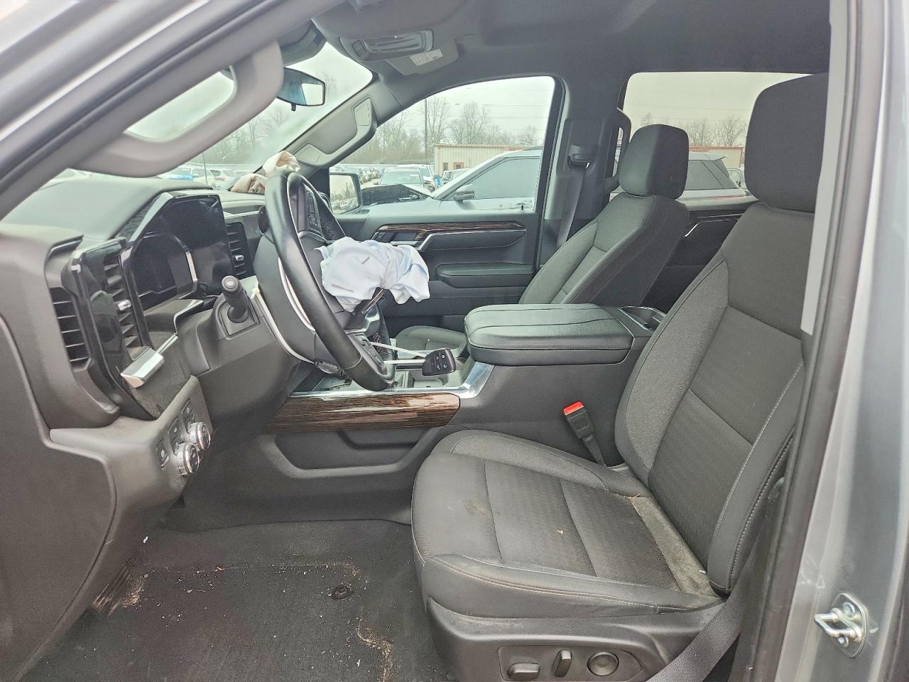 2025 GMC SIERRA K1500 ELEVATION photo 13