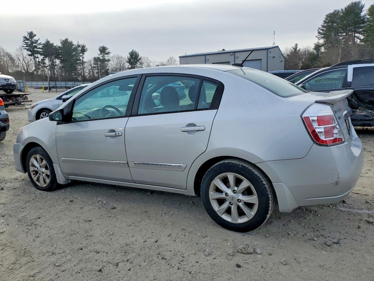2011 NISSAN SENTRA 2.0 photo 2