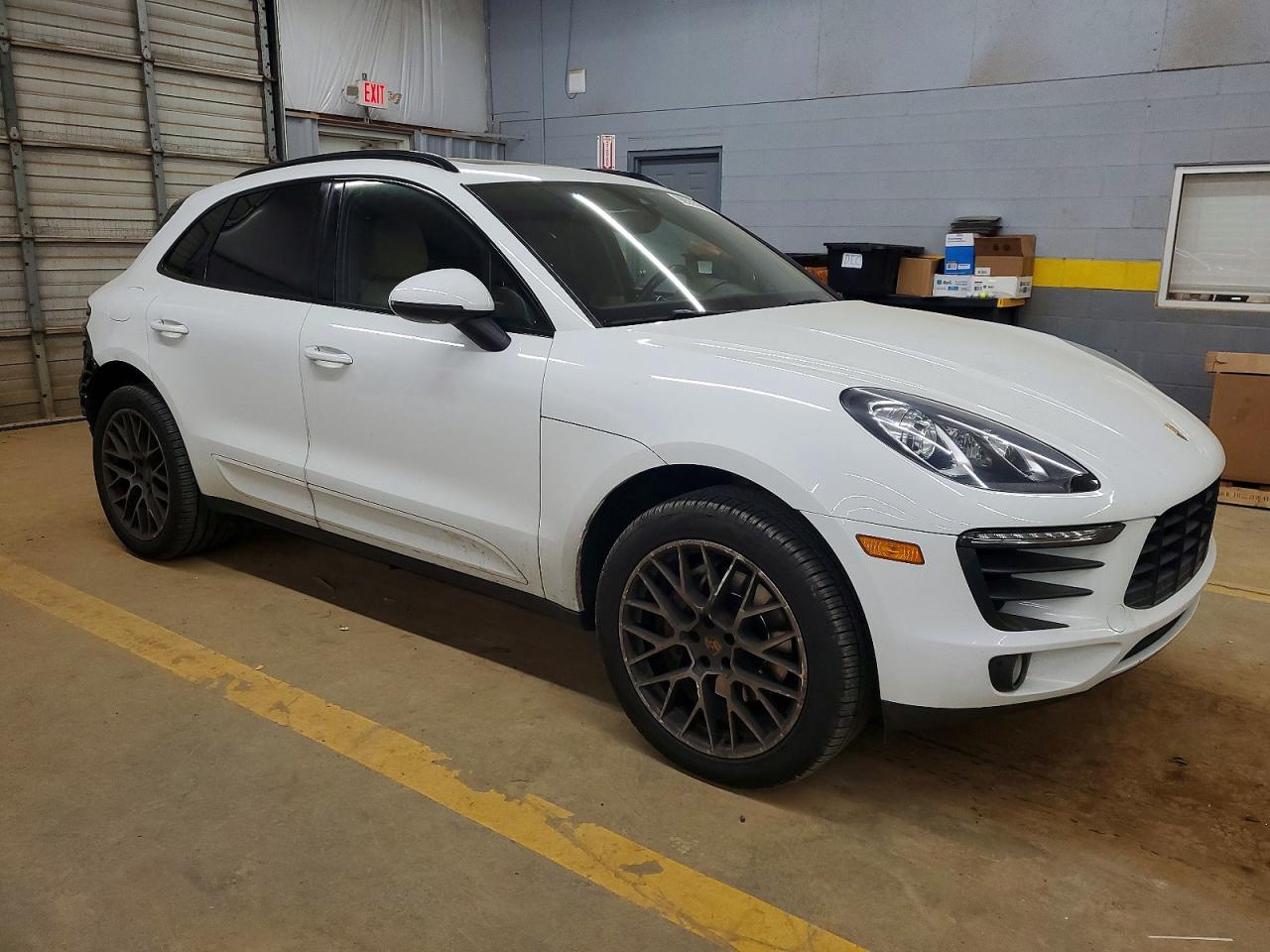 2018 PORSCHE MACAN S photo 4