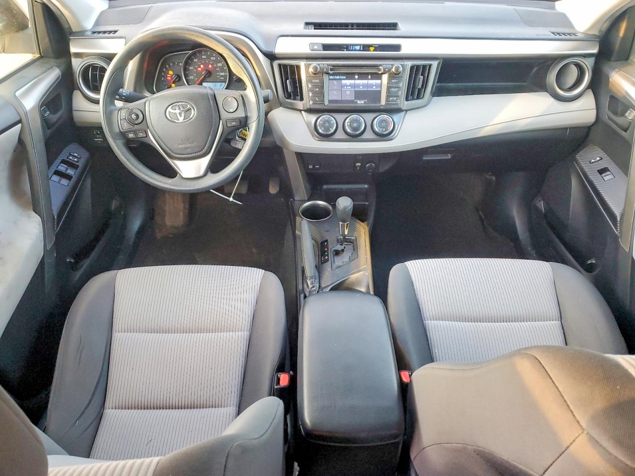 2015 TOYOTA RAV4 LE photo 8