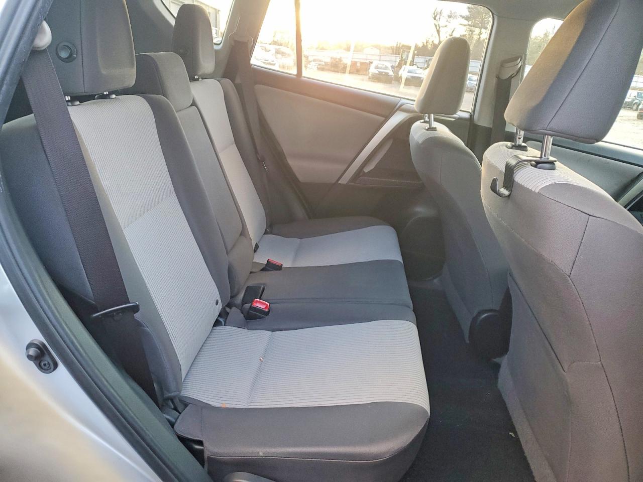 2015 TOYOTA RAV4 LE photo 11
