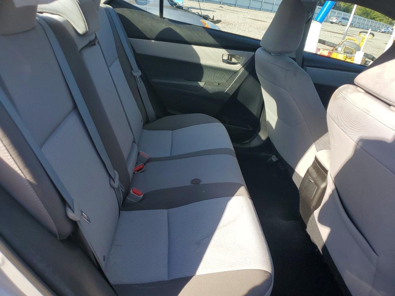 2017 TOYOTA COROLLA L photo 10