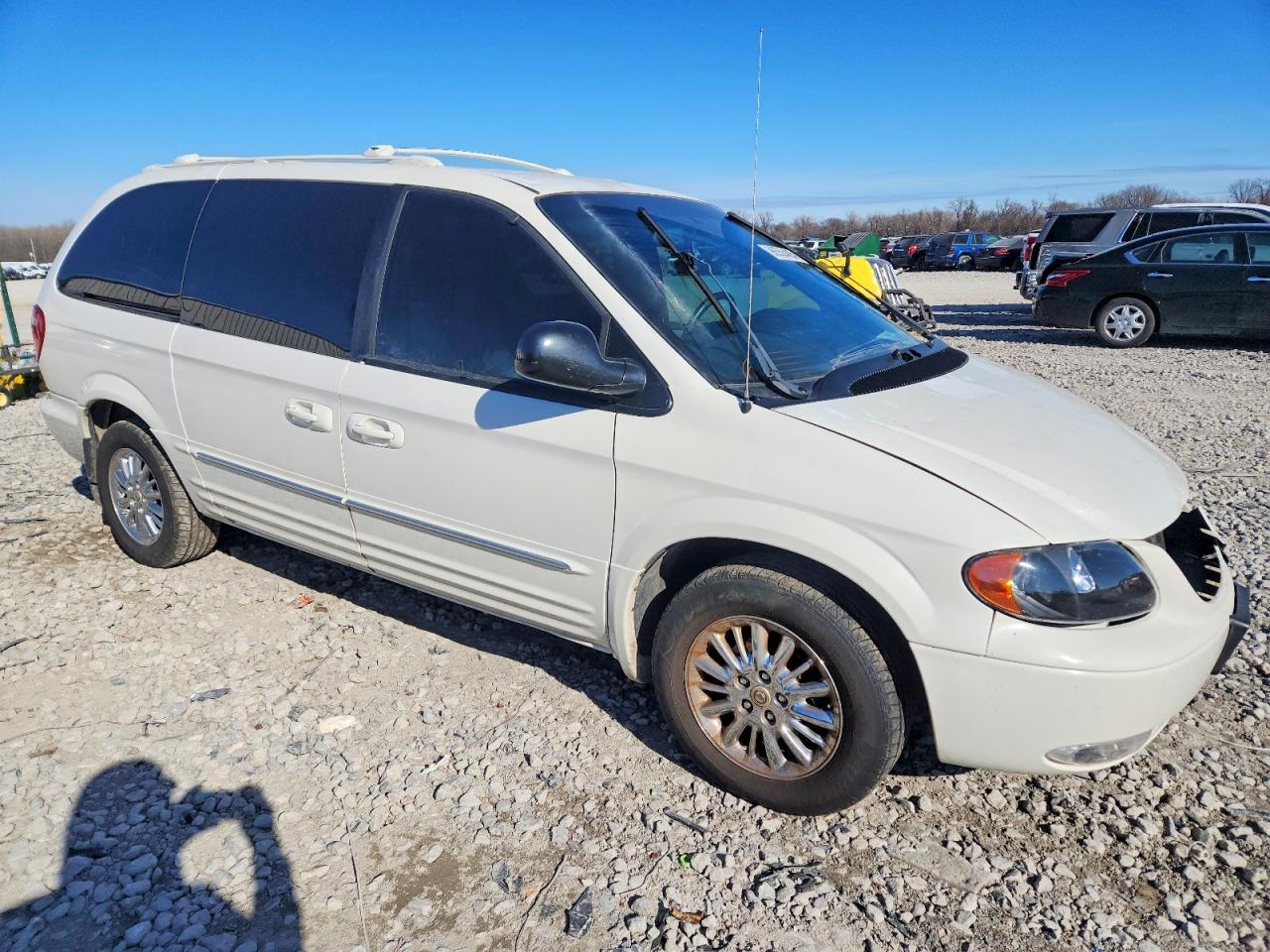 2003 CHRYSLER TOWN & COUNTRY LIMITED photo 4