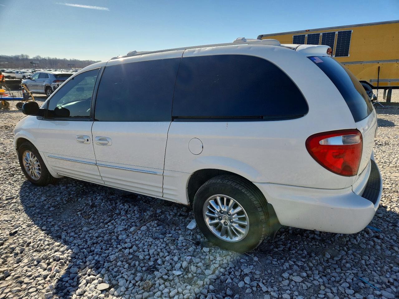 2003 CHRYSLER TOWN & COUNTRY LIMITED photo 2