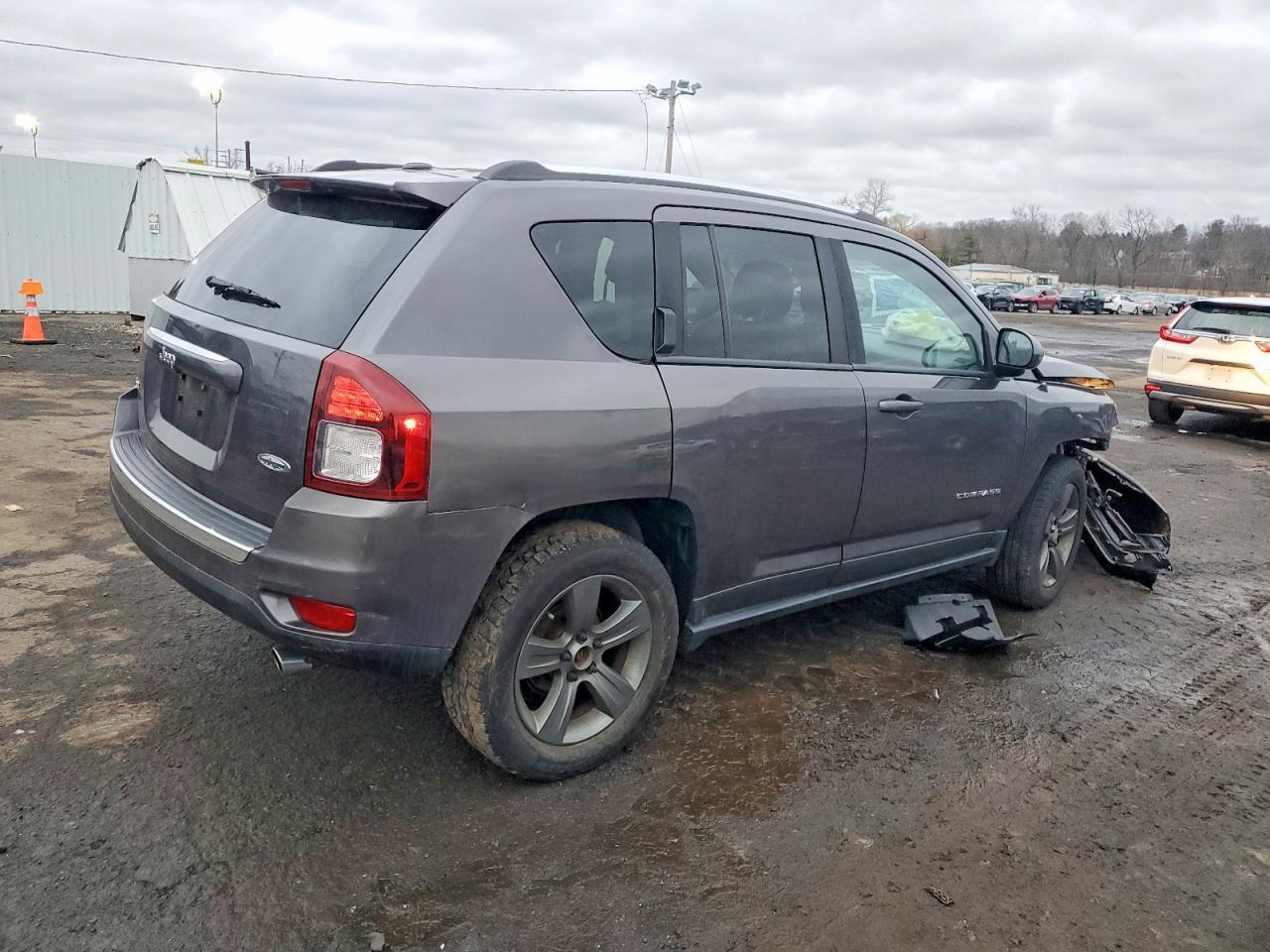 2017 JEEP COMPASS LATITUDE photo 5
