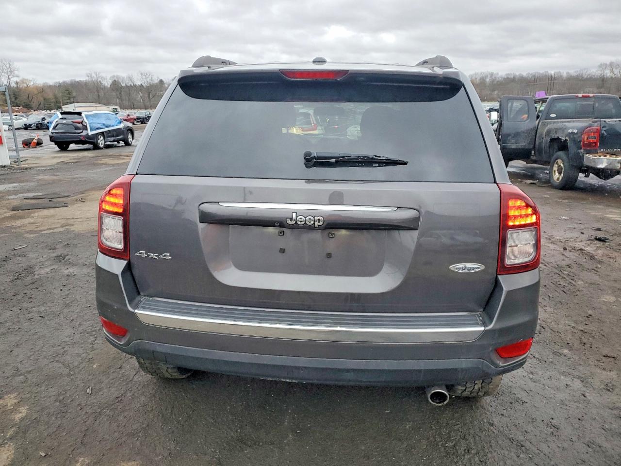 2017 JEEP COMPASS LATITUDE photo 11