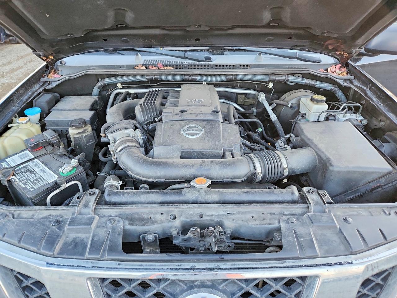 2009 NISSAN FRONTIER CREW CAB SE photo 11