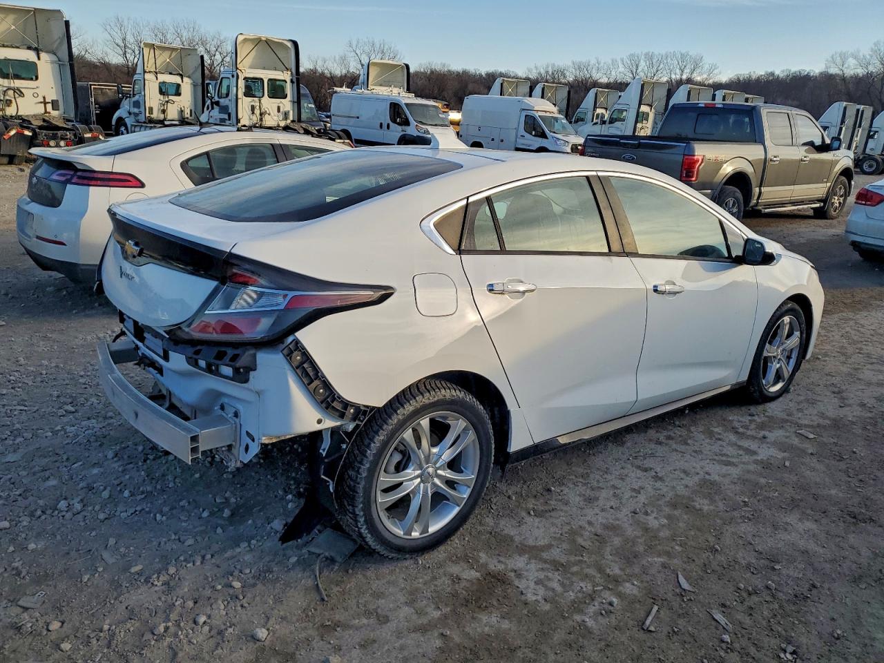 2017 CHEVROLET VOLT LT photo 3