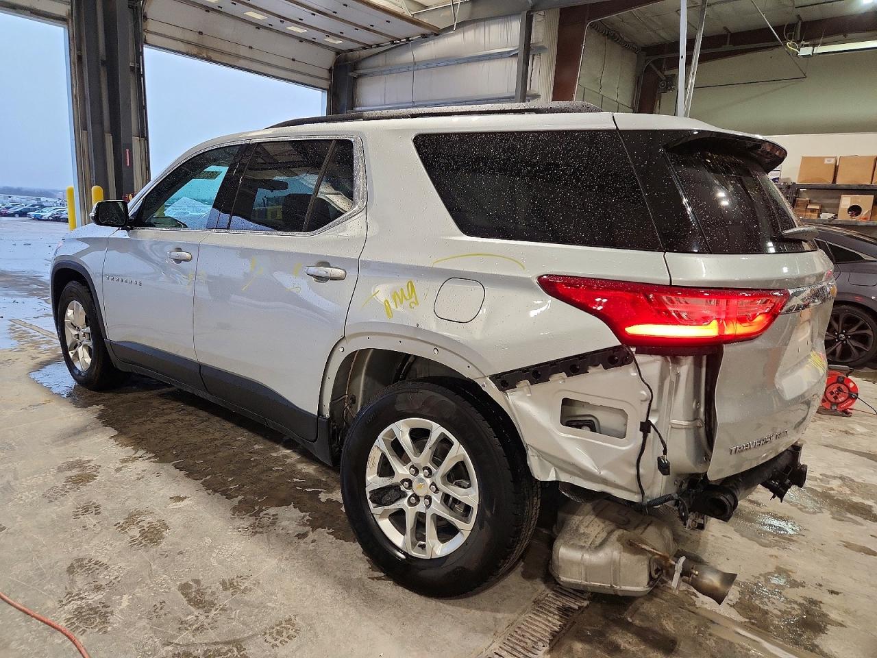 2019 CHEVROLET TRAVERSE LT photo 2