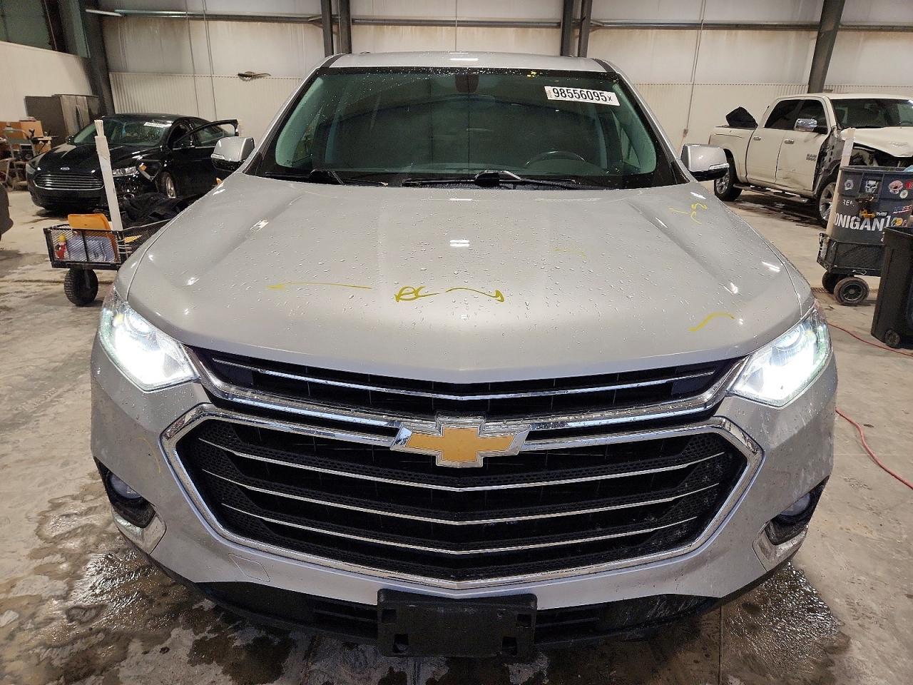 2019 CHEVROLET TRAVERSE LT photo 5