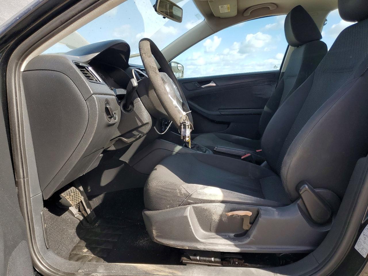 2013 VOLKSWAGEN JETTA BASE photo 7