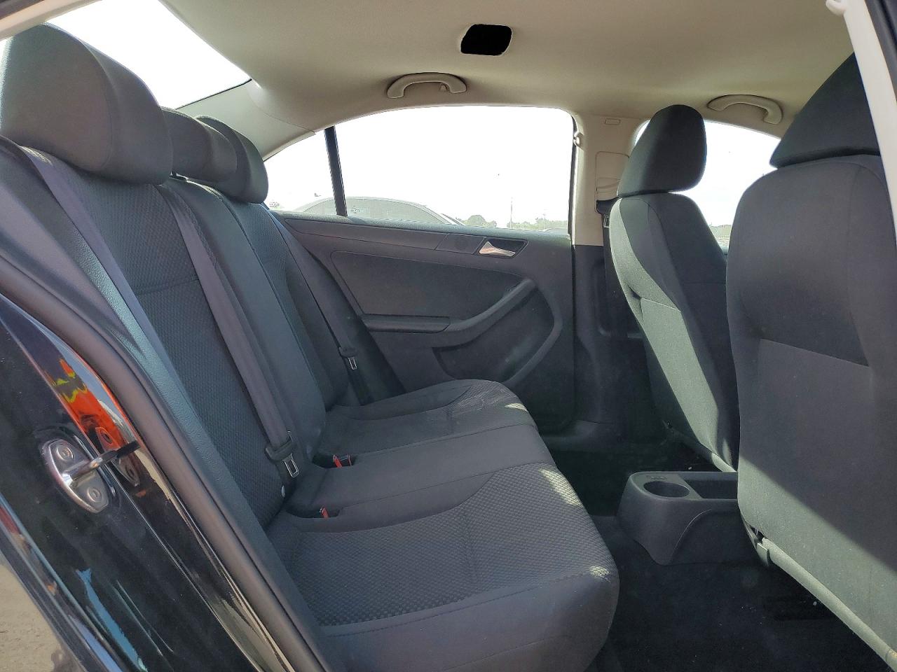 2013 VOLKSWAGEN JETTA BASE photo 10