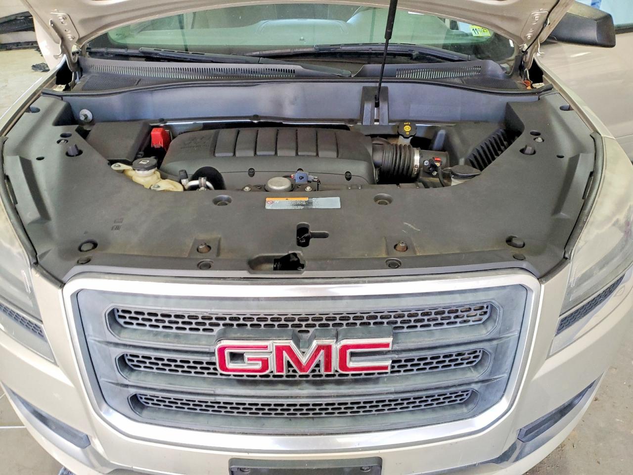 2015 GMC ACADIA SLE photo 12