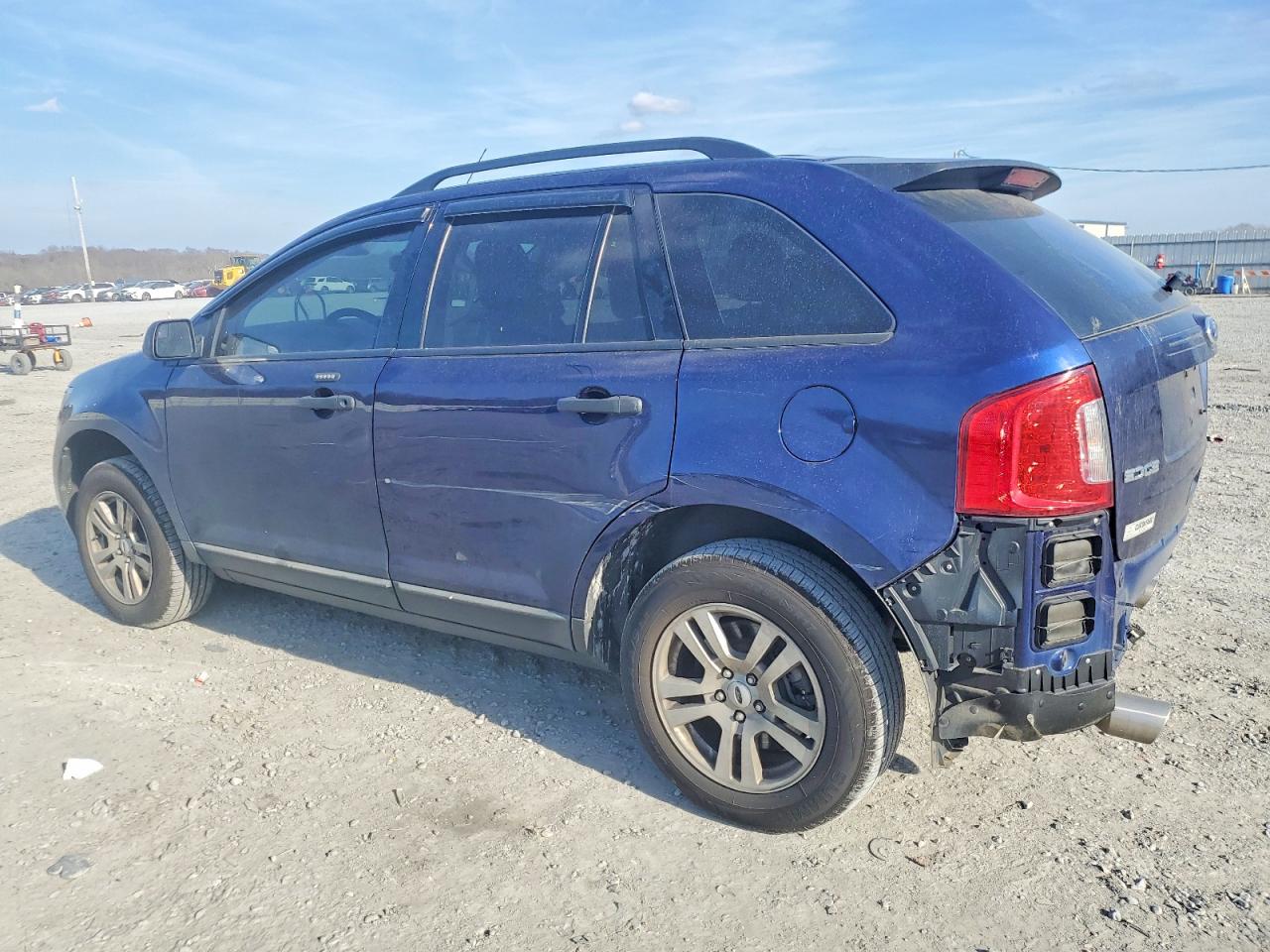 2011 FORD EDGE SE photo 2