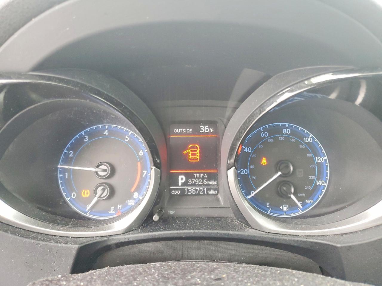2016 TOYOTA COROLLA L photo 9