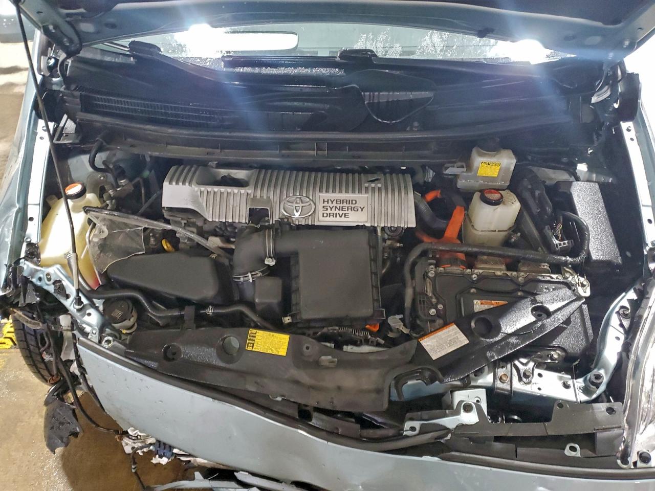 2015 TOYOTA PRIUS photo 11
