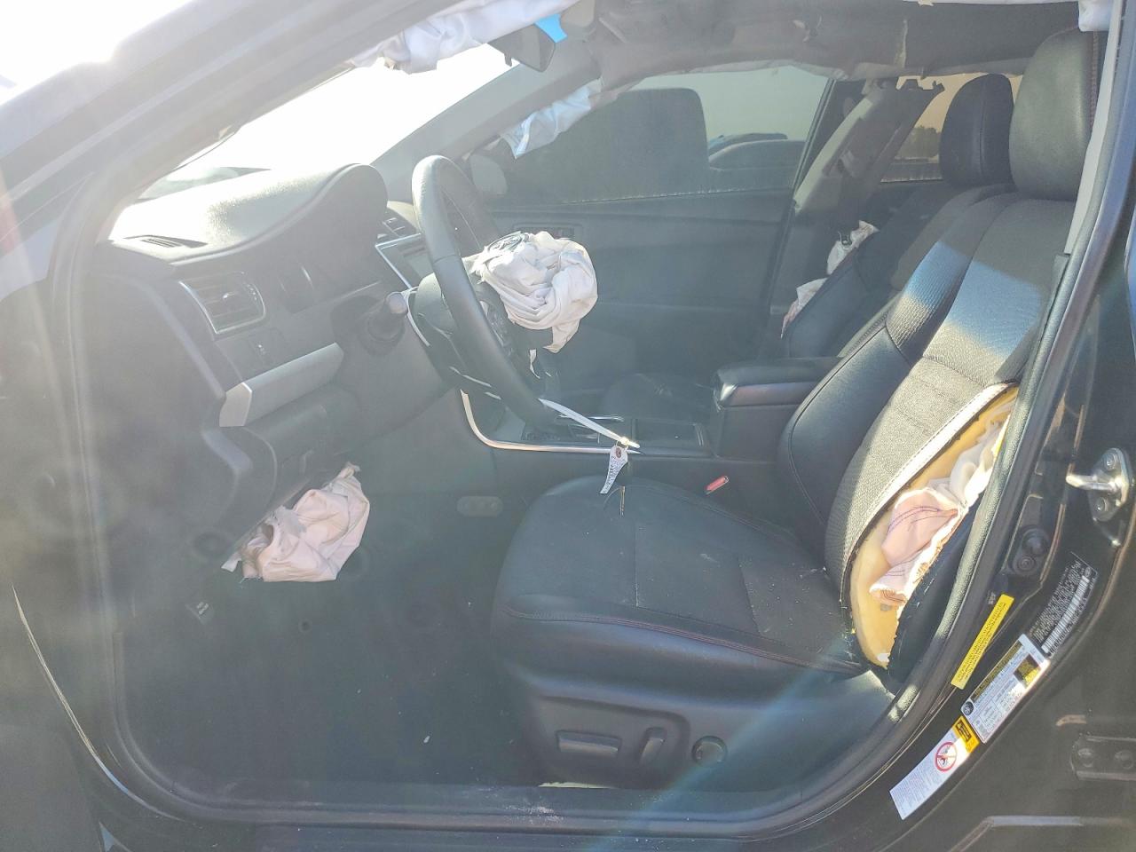 2017 TOYOTA CAMRY LE photo 7