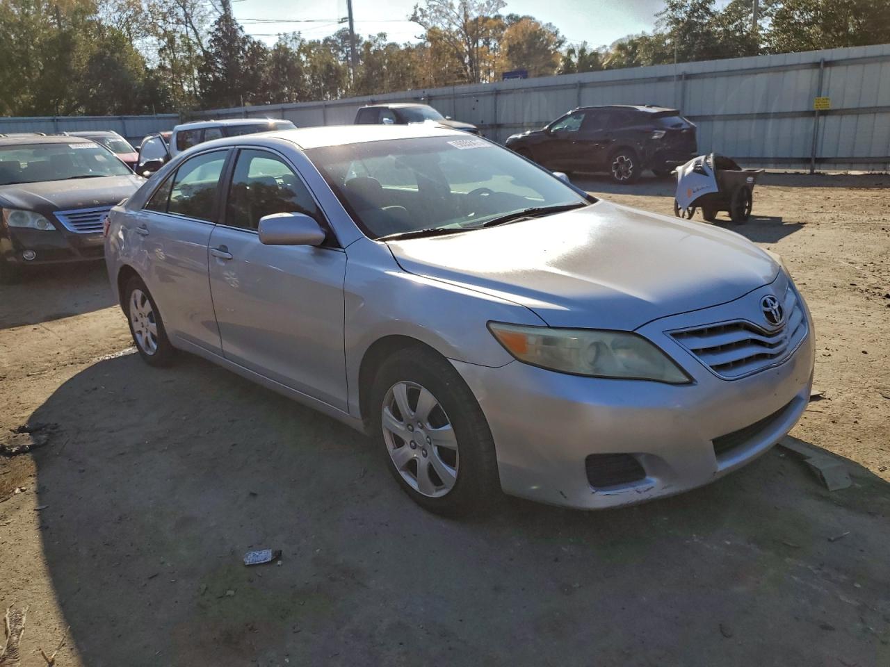 2011 TOYOTA CAMRY BASE photo 4