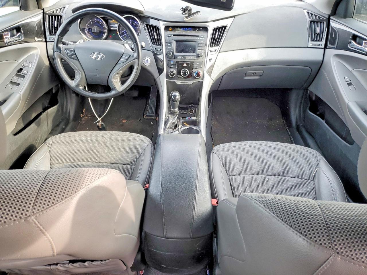 2014 HYUNDAI SONATA SE photo 8