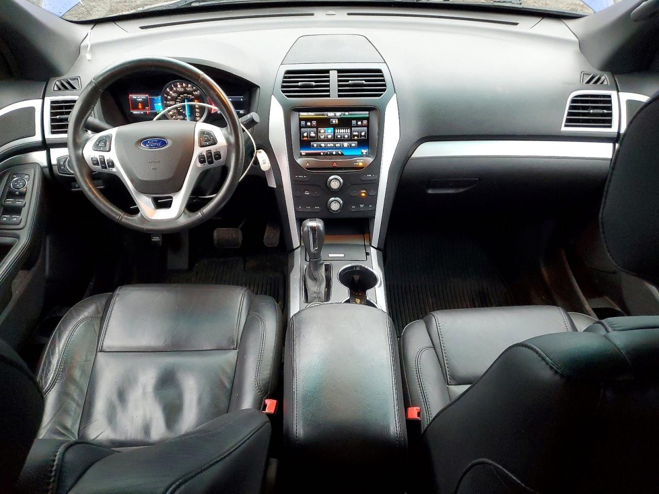 2015 FORD EXPLORER XLT photo 8