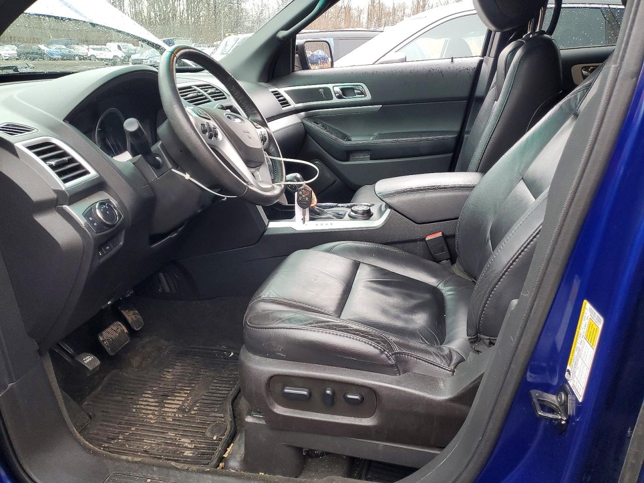 2015 FORD EXPLORER XLT photo 7